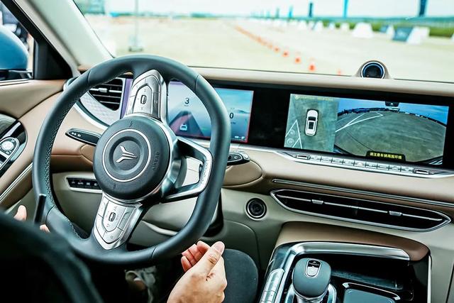 ��ר�ⱨ������ת������ | �ͼFREE-3.jpg