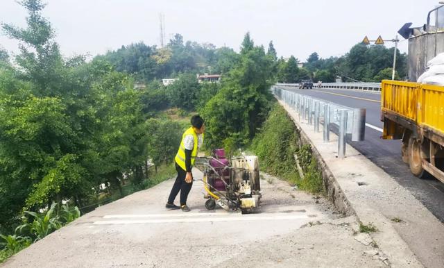 ������ʵ����Ŀ��·������ ���и����㣡��ɽ��G318�ߺ��������������޹���ȫ���깤��~-2.jpg