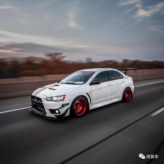 һ����ֻ��LANCER EVOLUTION�����ۣ������氮˭Ȱ��û��-3.jpg