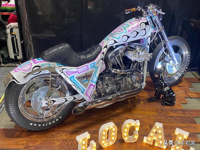 ����������У���ʽ������װHOT RODʢ��-3.jpg