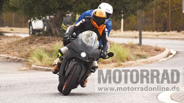 KTM RC990 全新仿赛曝光，“百公里十个新手”的RC8继承者？-10.jpg