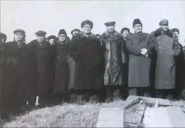 196128Ƭ-8.jpg