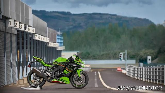 售价约人民币6.5万！川崎新一代四缸400cc ZX-4RR登陆北美-14.jpg
