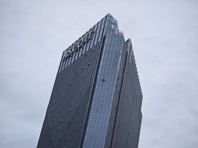 С�� 13 Pro �׷����飺һӢ���ף��մɻ����������׷� MIUI 14-17.jpg