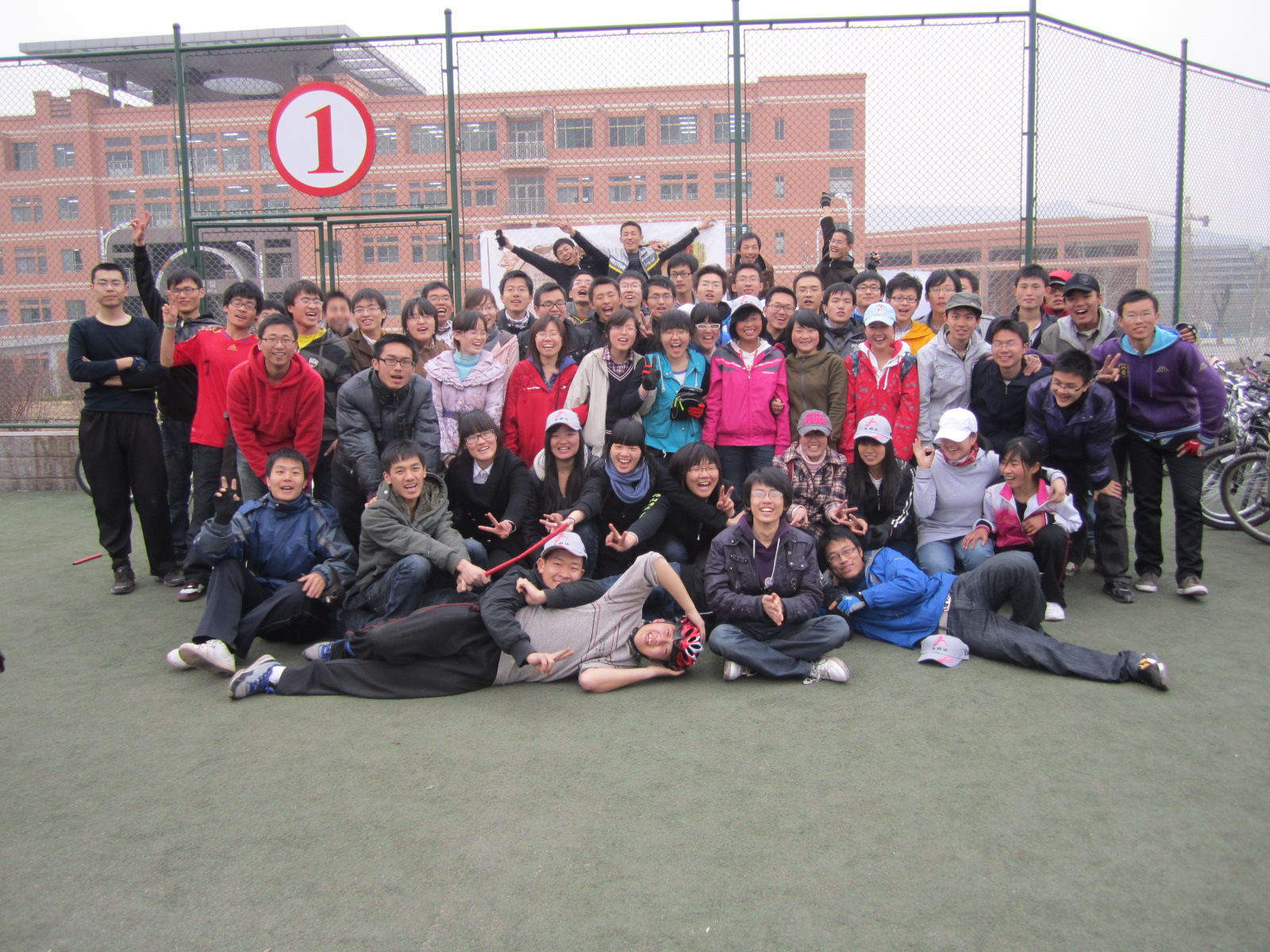 车协会员合影.jpg