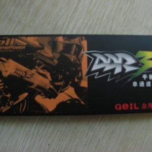 ڴ۸ ǧ4G DDR3 1333MHz135