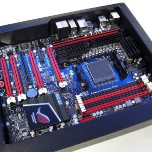 AMDƽ̨Ҳ׵ ˶ROG C5F׵
