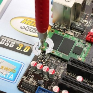 SSD˫ȫB75壡