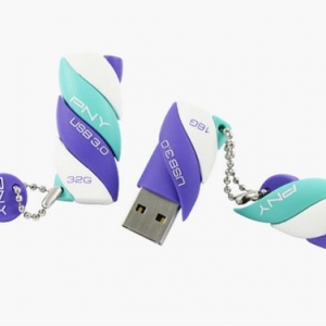 ߶˽е PNY USB3.0ǹ