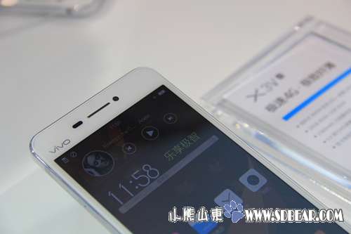 084620nwsrmsn9xoerzhwr.jpg