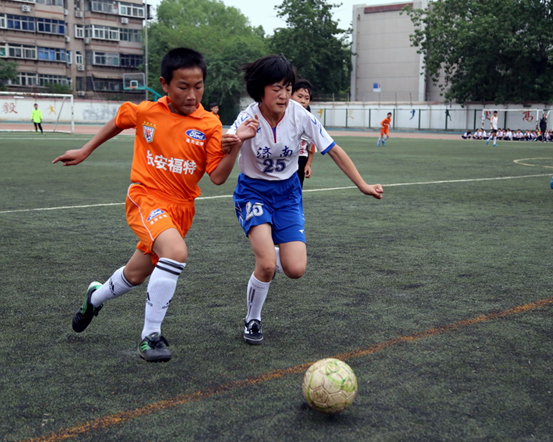 济南市首个女子青少年足球业训基地挂牌-济南