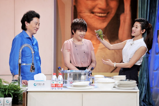 BTV文艺端午出格节目 春妮于丹共话家风的气