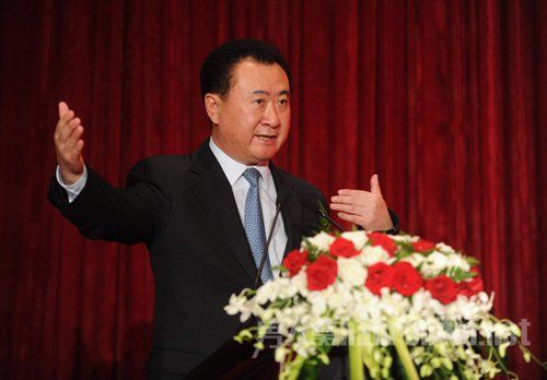 2015胡润百富榜发布: 王健林再成首富  王思聪继