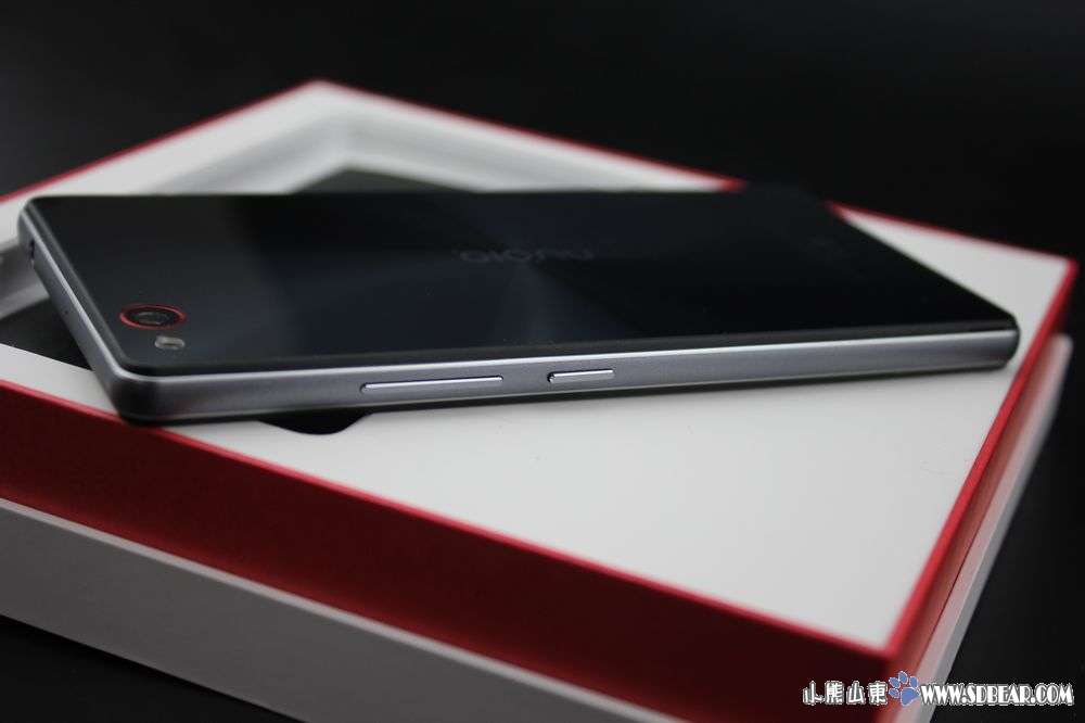 功能配置全面升级 努比亚Z9mini精英版图赏-济